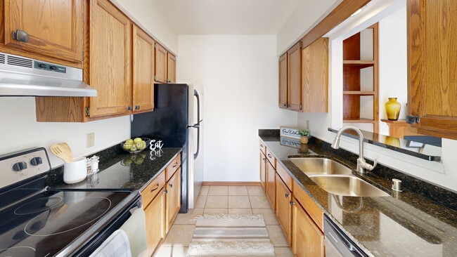 Sl - High Point Commons Apartments