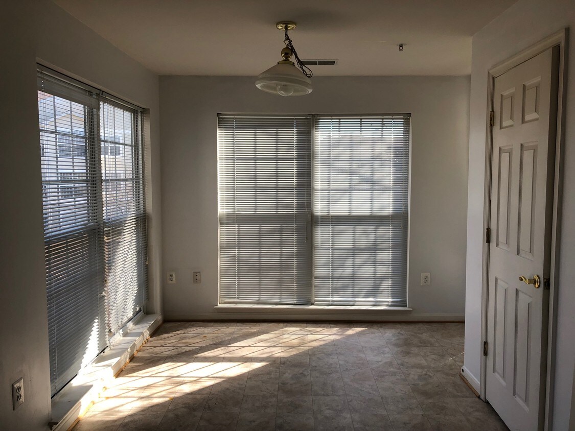 2509 Shelley Cir, Frederick, MD 21702 Condo for Rent in Frederick, MD