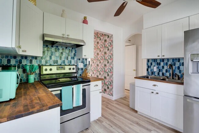 Foto del edificio - 1320 SW 11th St