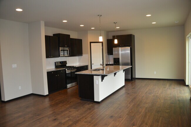 Foto del edificio - 3372 Inverness St