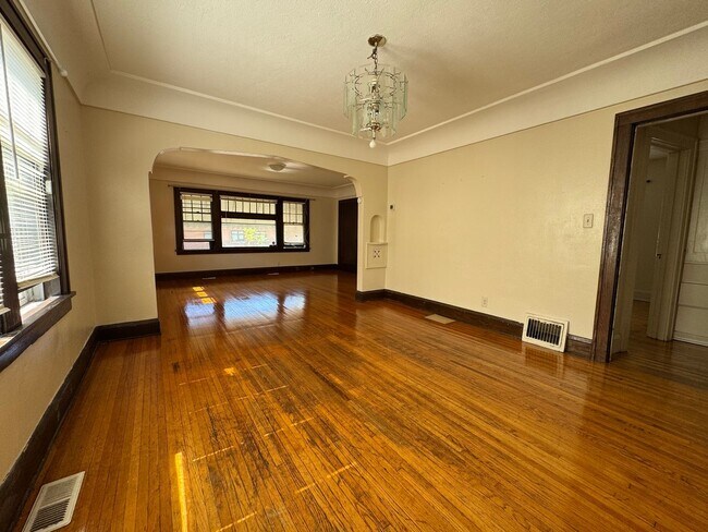 Foto del edificio - 3334 N Penn Ave