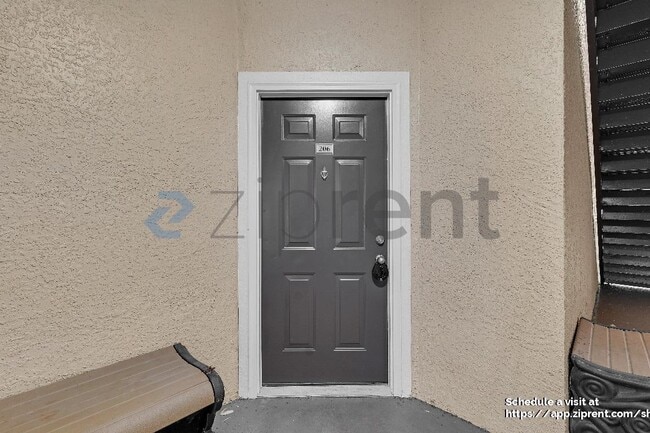 Foto del edificio - 5125 Palm Springs Blvd