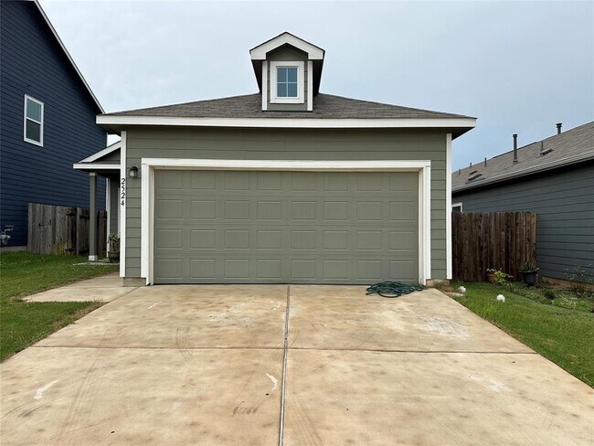 Building Photo - 2524 Forgetmenot Ln
