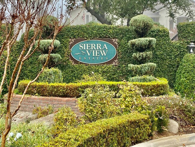 Foto del edificio - 4 br, 2.5 bath House - 2593 E Jenny Ave