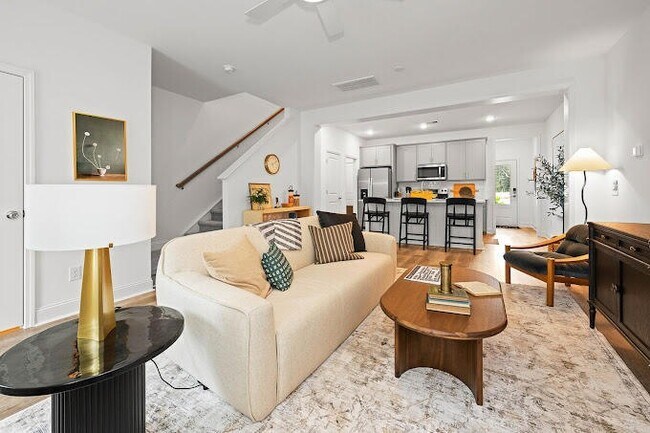 Foto del edificio - 3029 Stonecrest Dr