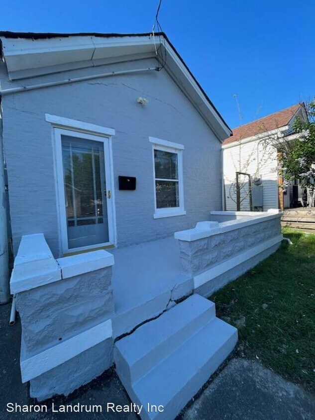 3 br, 1 bath House 936 E. Saint Catherin... House Rental in
