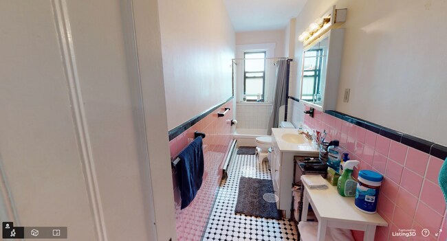 Building Photo - 313 Cambridge St