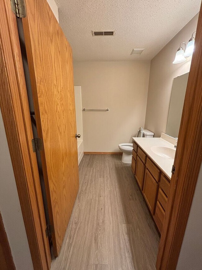Foto del edificio - Great Single Level 2 Bedroom Townhome