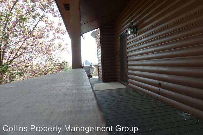 Building Photo - 433 Laurel Ridge Rd