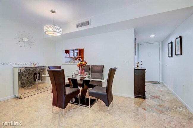 Building Photo - 8415 SW 107th Ave