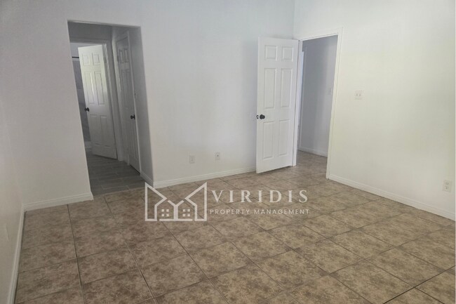 Foto del edificio - 5020 Trabuco Canyon Dr