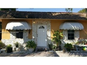 Building Photo - 2617 NW 19th Ave