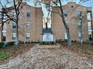 Building Photo - 203 E 31st St