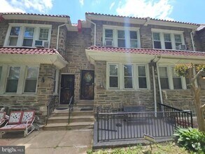 Building Photo - 5736 Woodcrest Ave