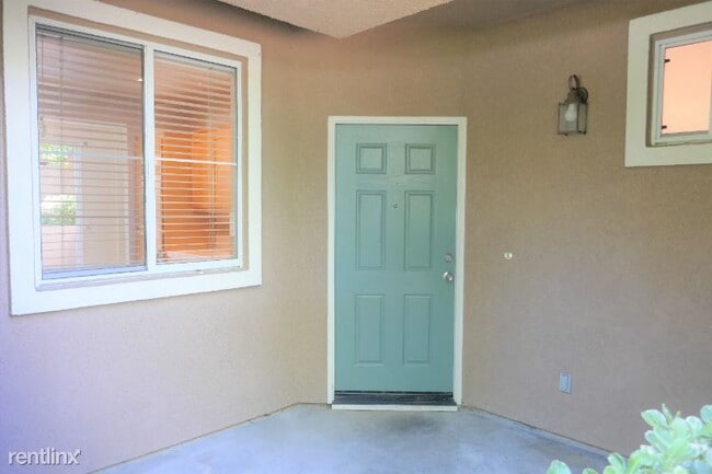 Building Photo - 3 br, 2.5 bath Townhome - 3669 jasmine cir