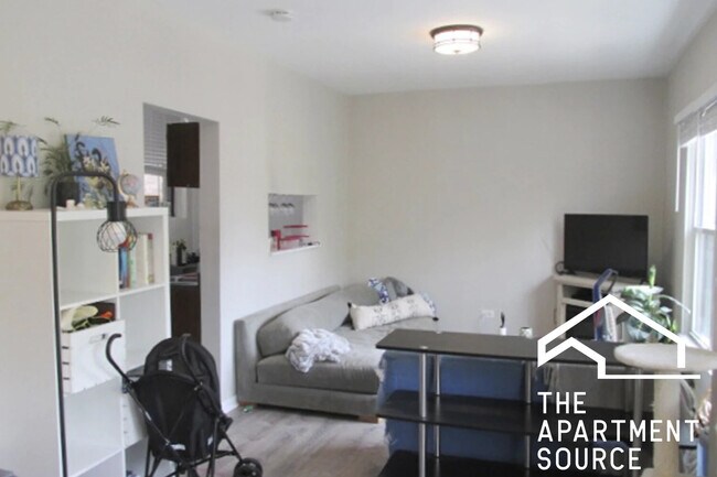 Foto del edificio - 722 W Roscoe St