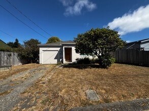 Building Photo - 1709 Nedra Ave