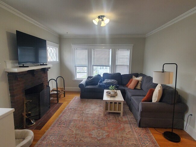 Foto del edificio - 51 Codman Hill Ave