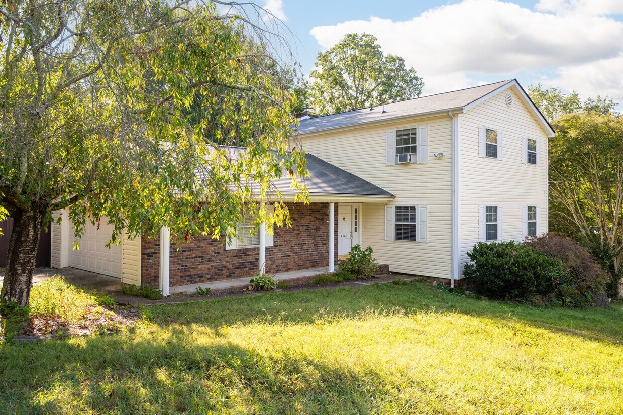 Primary Photo - 2422 Haven Cove Ln