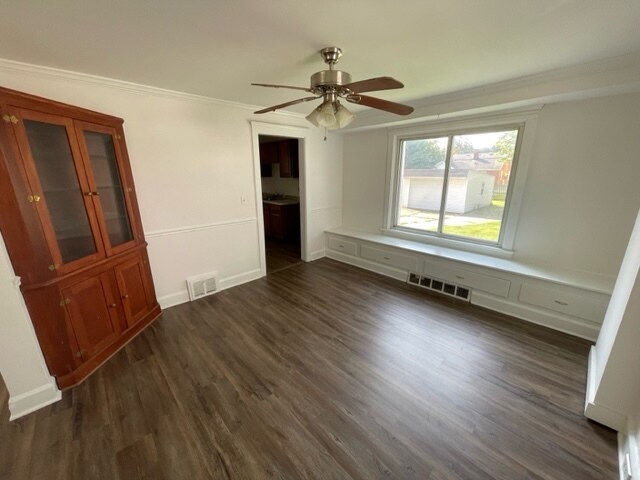 Foto del edificio - 3415 Lincoln Ave