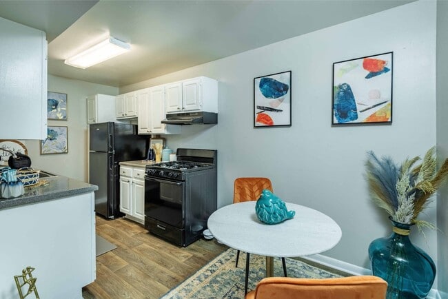 Building Photo - Grand Arbor Reserve Apartment Homes