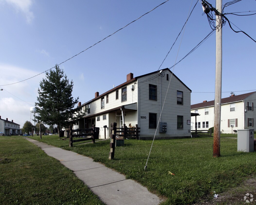 Foto del edificio - 9590 Green Meadow Rd