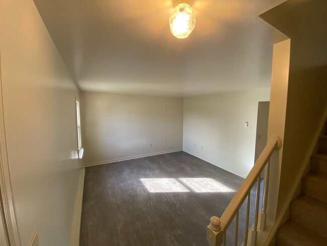 Building Photo - 28 Stoltzfus Ln