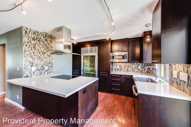 Building Photo - 2 br, 2.5 bath House - 185 Shelley Avenue