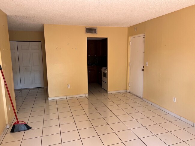 Building Photo - 8303 SW 142nd Ave