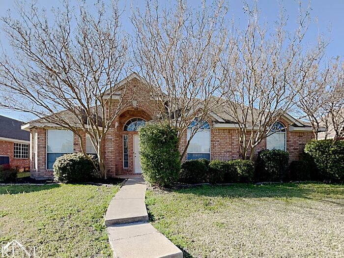 Foto principal - 3124 Creek Crossing Rd
