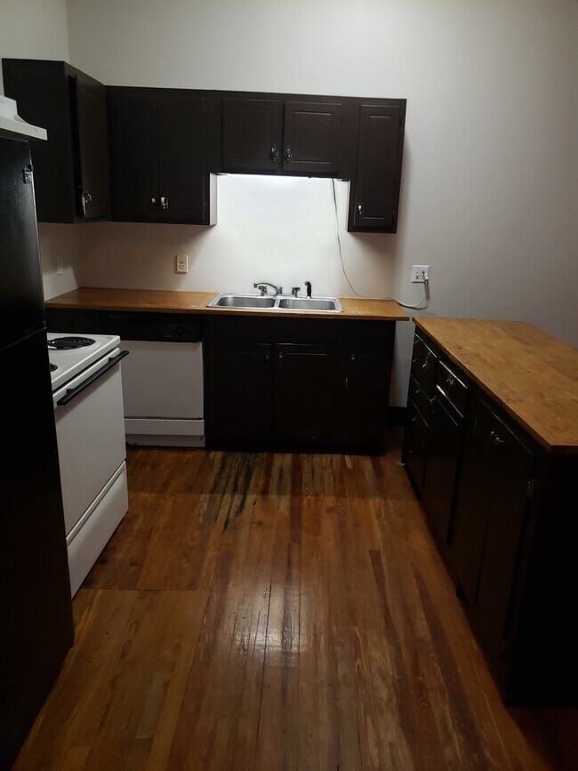 Foto del edificio - 1422 Coker Ave