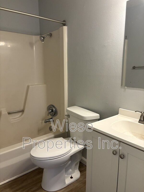 Foto del edificio - 824 E Ridgely Ave