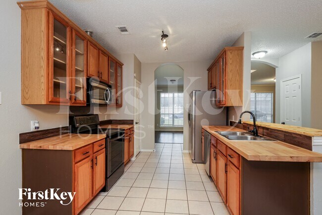 Foto del edificio - 513 Branch Ln