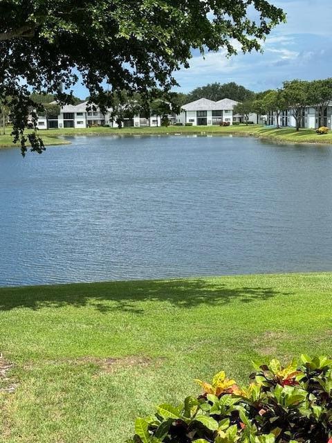 Foto del edificio - 15109 Ashland Dr