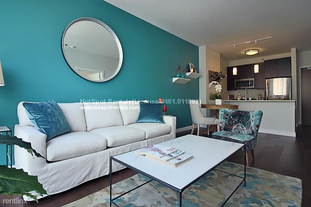 Foto principal - 845 N State St
