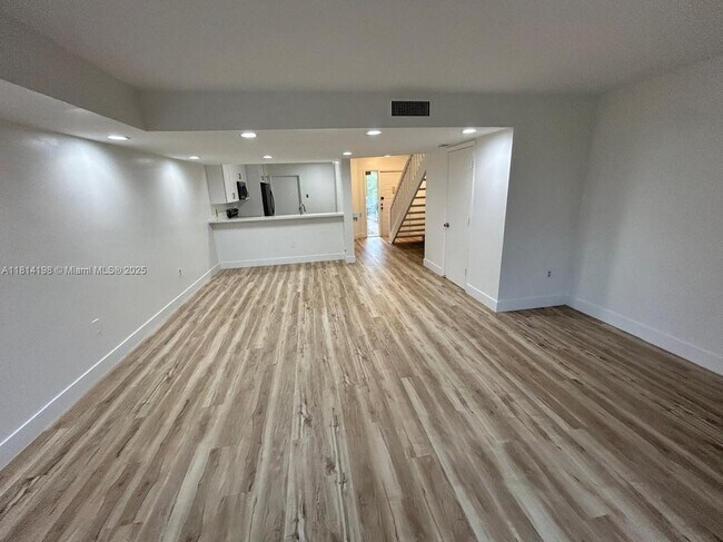 Foto del edificio - 1325 NW 124th Ave