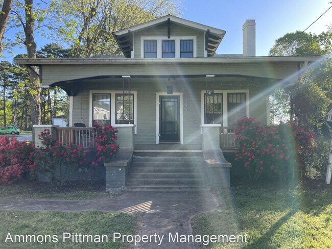 Foto del edificio - 2 br, 1 bath House - 230 Grand Avenue