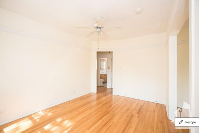 Foto del edificio - 5103 N Winchester Ave
