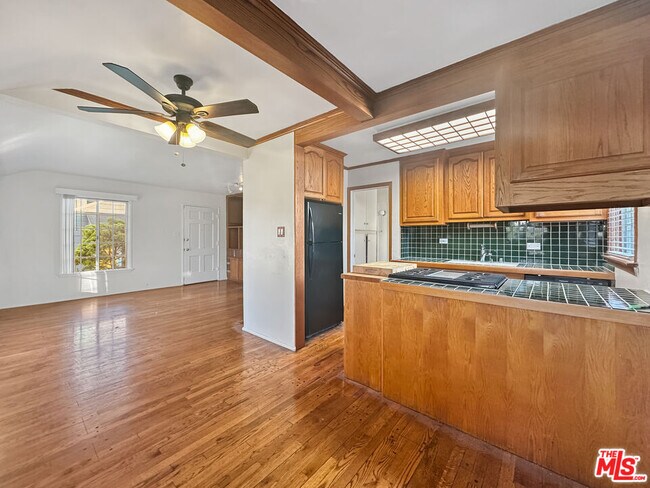 Foto del edificio - 5962 W 85th Pl