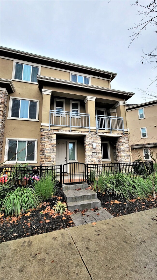 Foto del edificio - 5967 Raleigh Rd