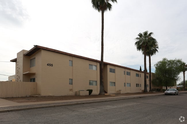 Building Photo - Parkview Manor