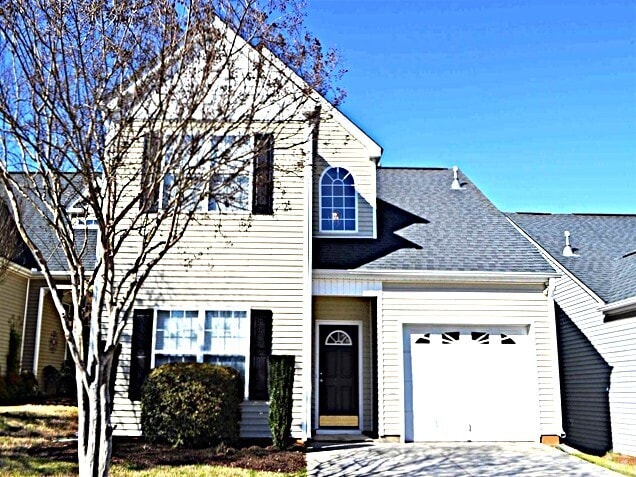 Building Photo - 25 Duxbury Dr