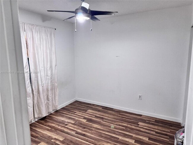 Foto del edificio - 2 bedroom in Pembroke Pines FL 33024