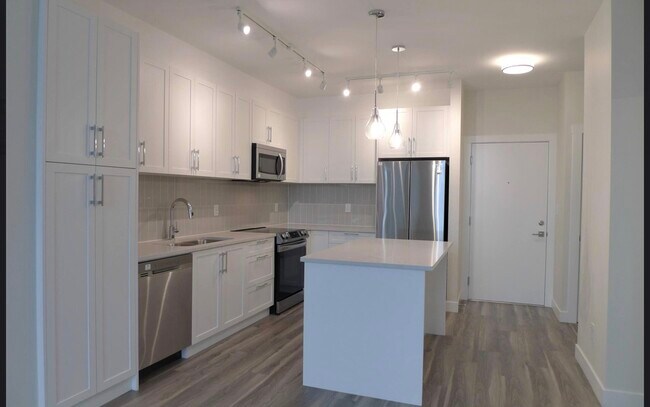Kitchen - 20356 72B Av