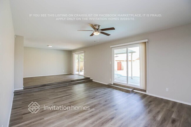 Foto del edificio - 6744 S Lakeshore Dr