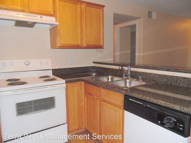 Foto del edificio - 2 br, 2 bath House - 9325 W Desert Inn Rd ...