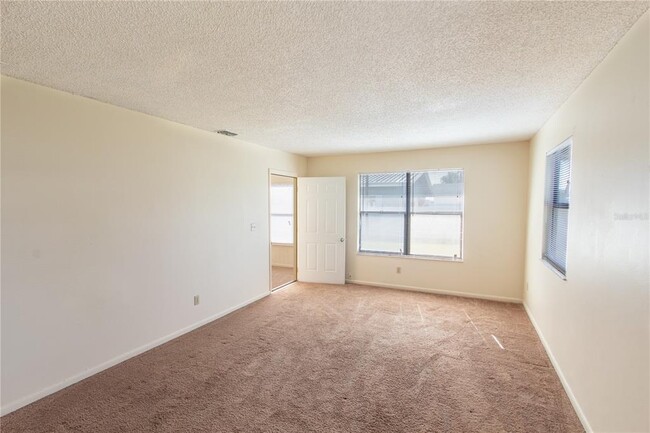 Foto del edificio - 709 Mosley Rd