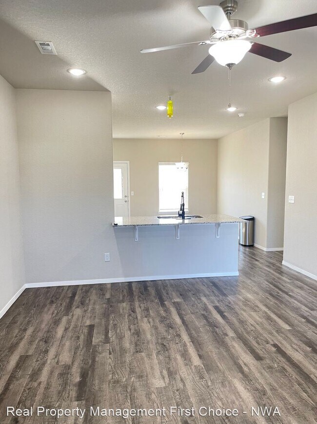 Foto del edificio - 4 br, 2.5 bath House - 4207 SW Lenox Avenue