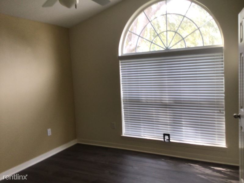 Building Photo - 3 br, 2 bath House - 7108 Raintree Ln