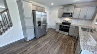 Foto principal - *** MOVE IN SPECTIAL *** Elegant New 3BR T...
